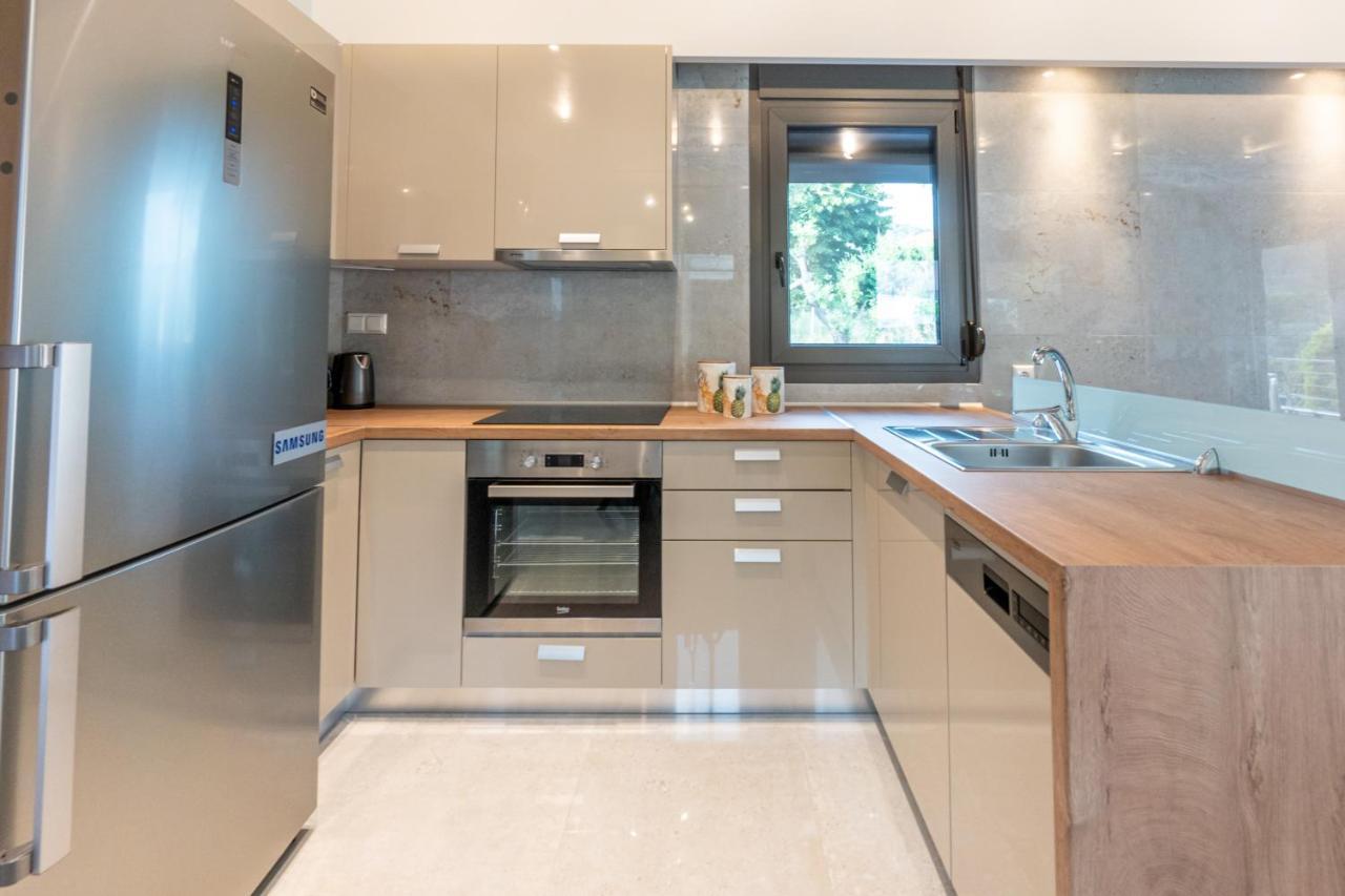 3 Doors Villas Nea Iraklitsa Luaran gambar