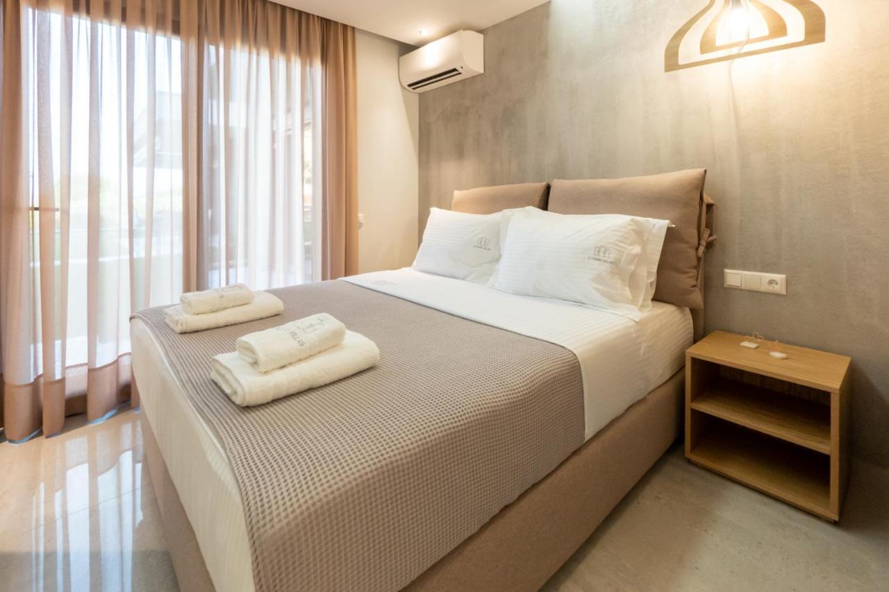 3 Doors Villas Nea Iraklitsa Luaran gambar